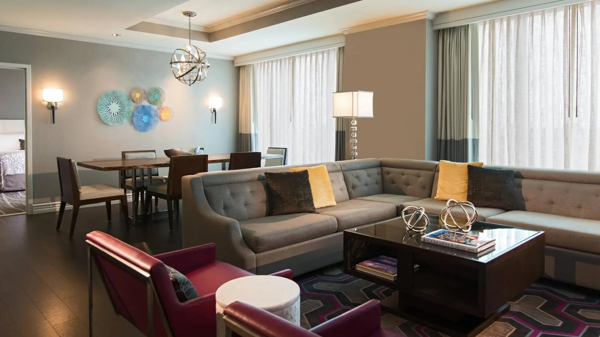 Renaissance Tampa International Plaza Hotel