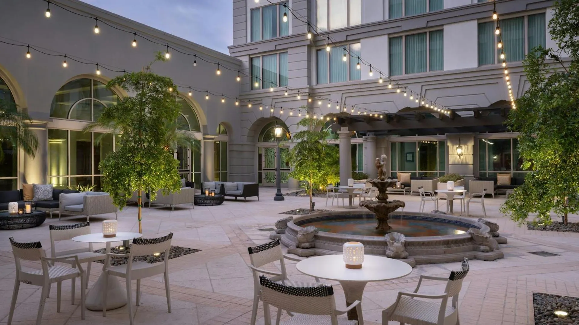 Renaissance Tampa International Plaza Hotel